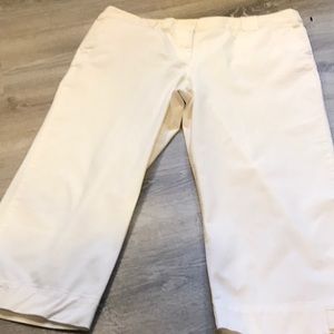 🔷 Liz Claiborne ~~White Capris~~🔹